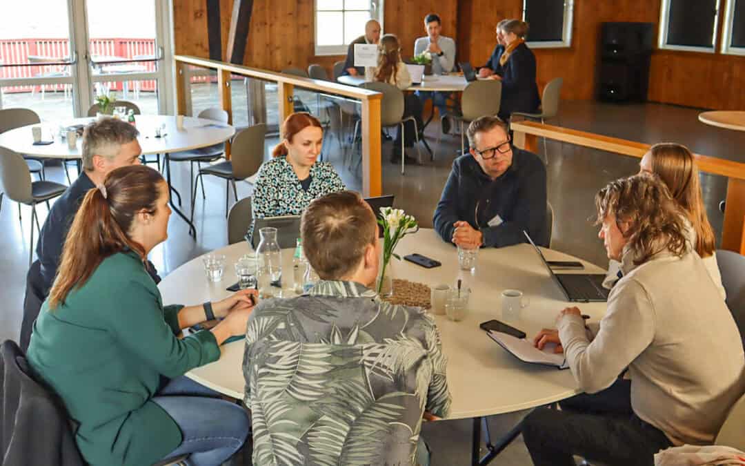 Energidelingsworkshop på Solastranden Gård gir ny fart til lokale energifellesskap